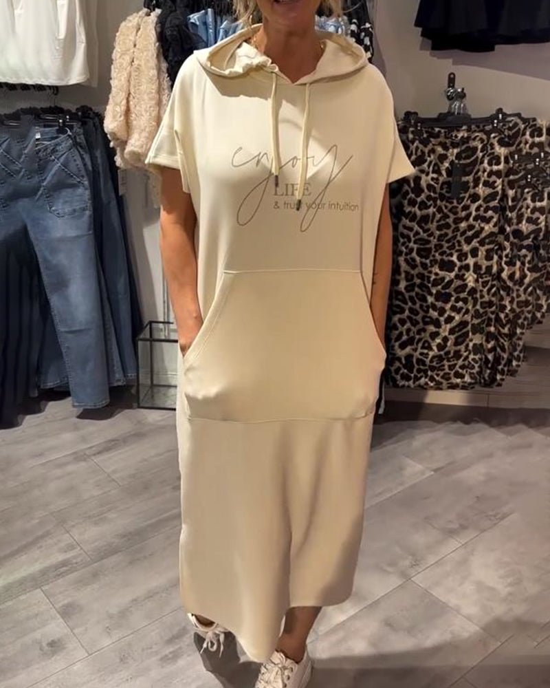 Ebba™ | Ledig klänning med huva och feminin passform