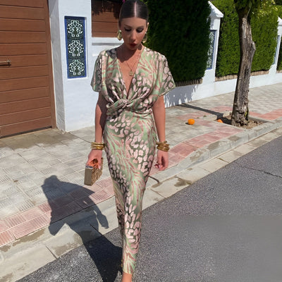 Mariëlle™ | Lång Klänning med Vridna V-ringning