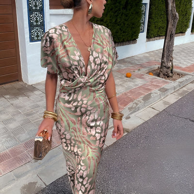 Mariëlle™ | Lång Klänning med Vridna V-ringning